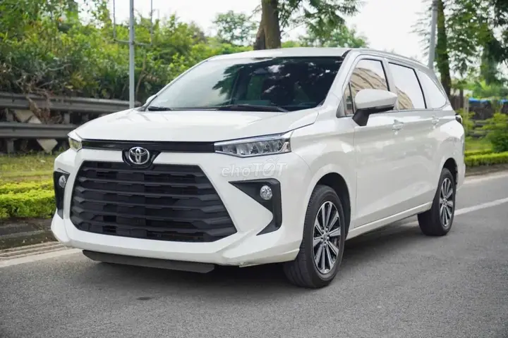 Toyota Avanza Premio