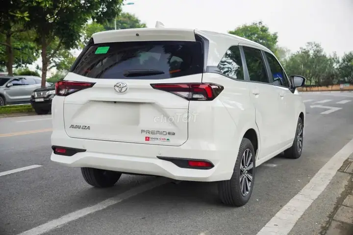 Toyota Avanza Premio 2023 photo 3