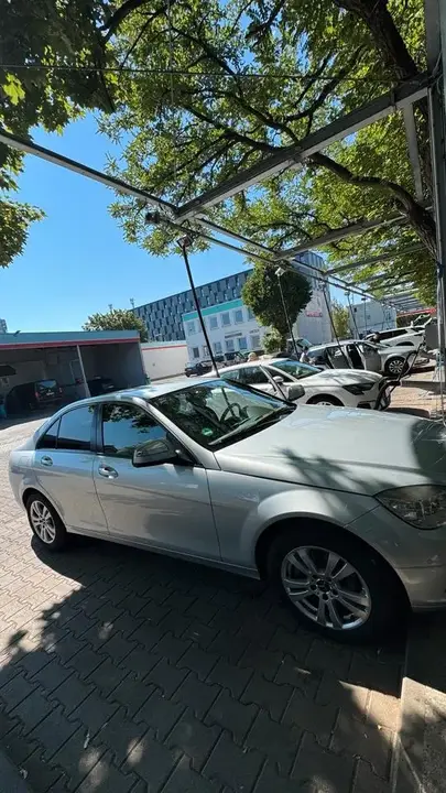 Mercedes-Benz C180