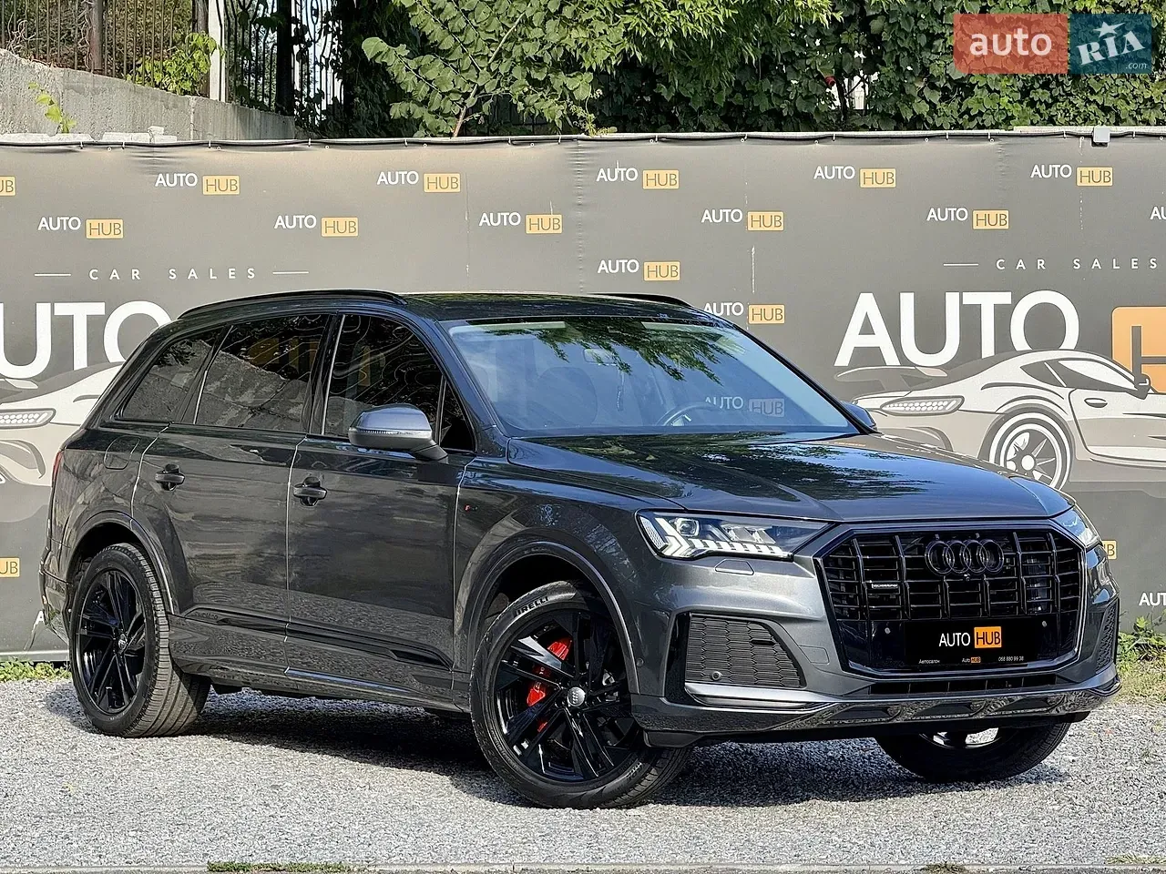 Audi Q7 2020 photo 2