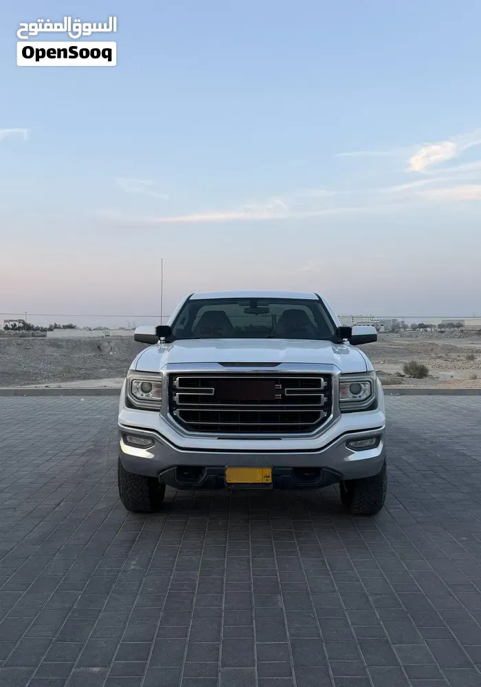 GMC Sierra
