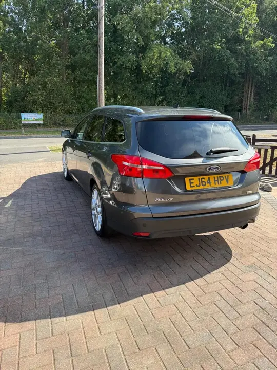 Ford Focus 2014 photo 2