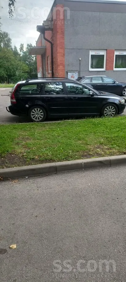 Volvo V50