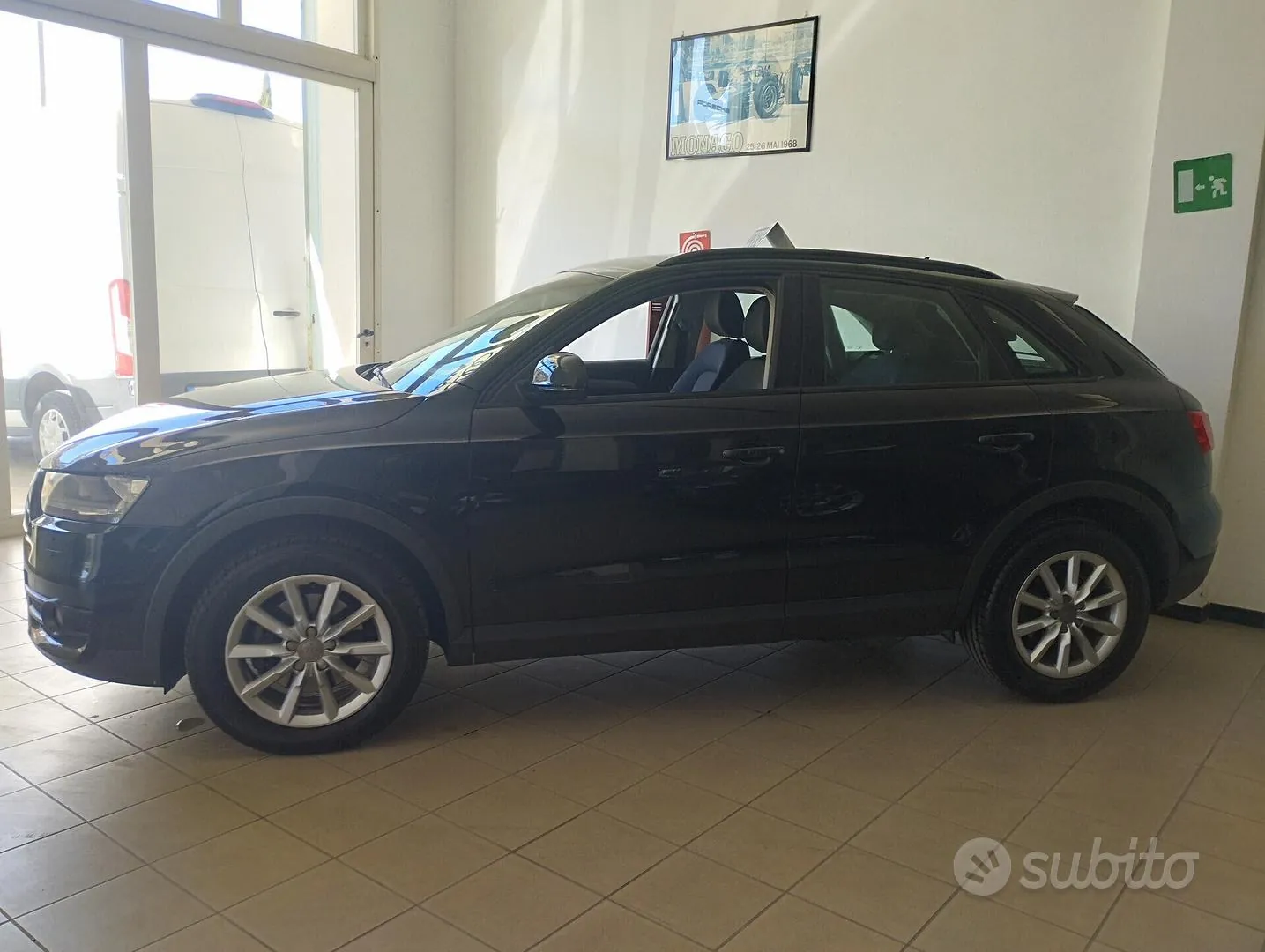 Audi Q3 2012 photo 5