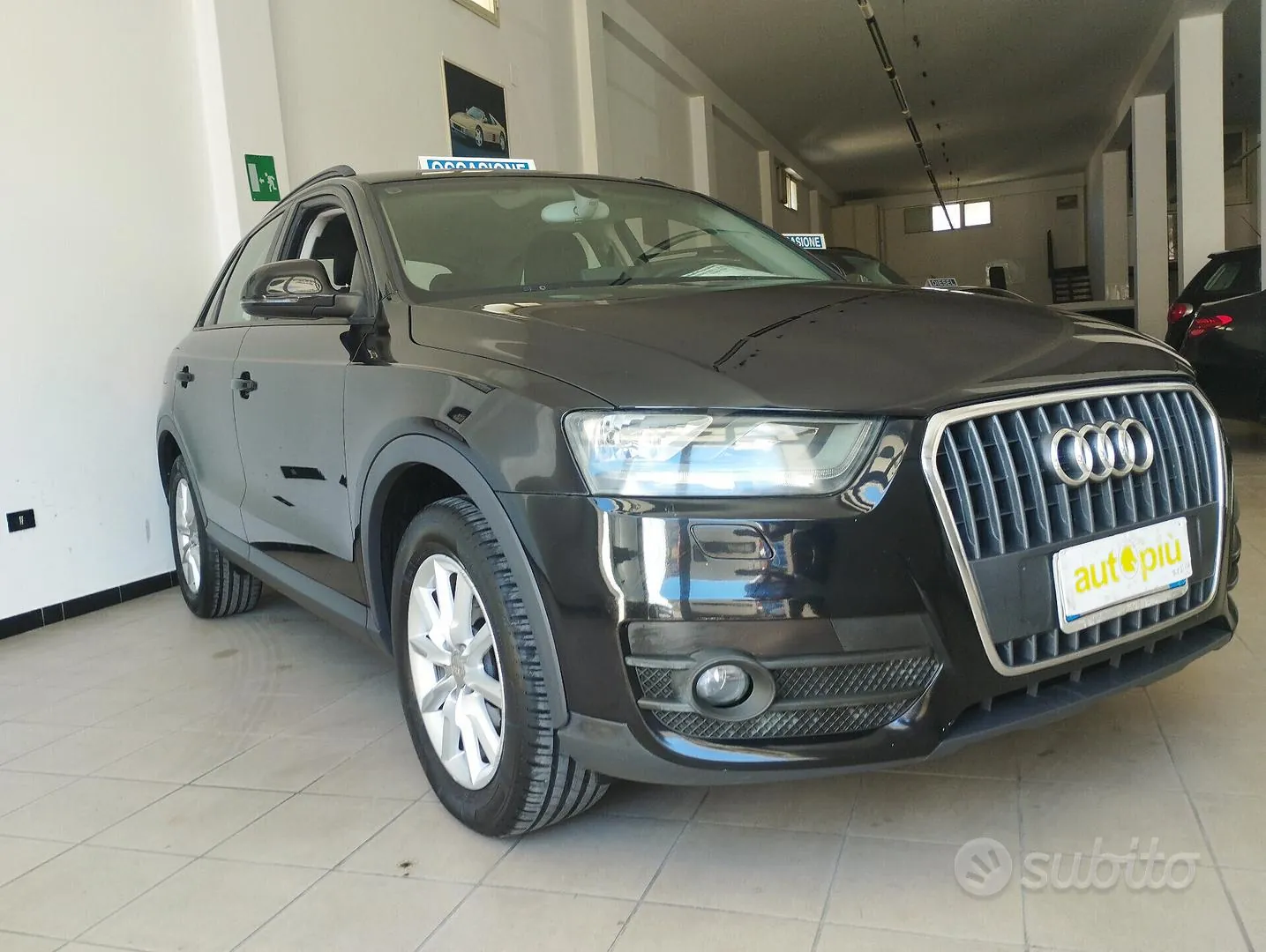 Audi Q3 2012 photo 2