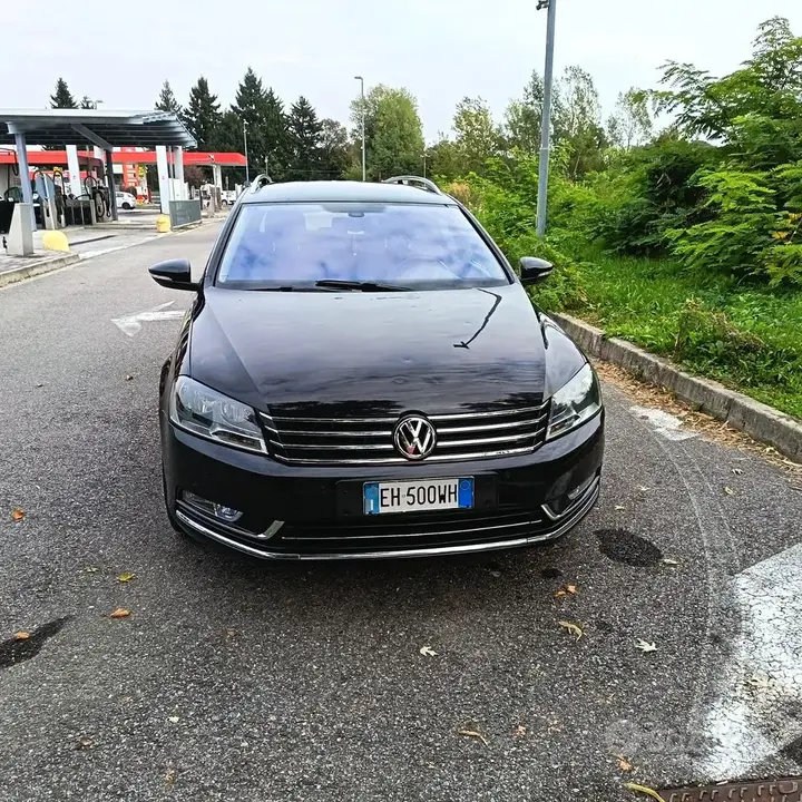 Volkswagen Passat 2011 photo 5