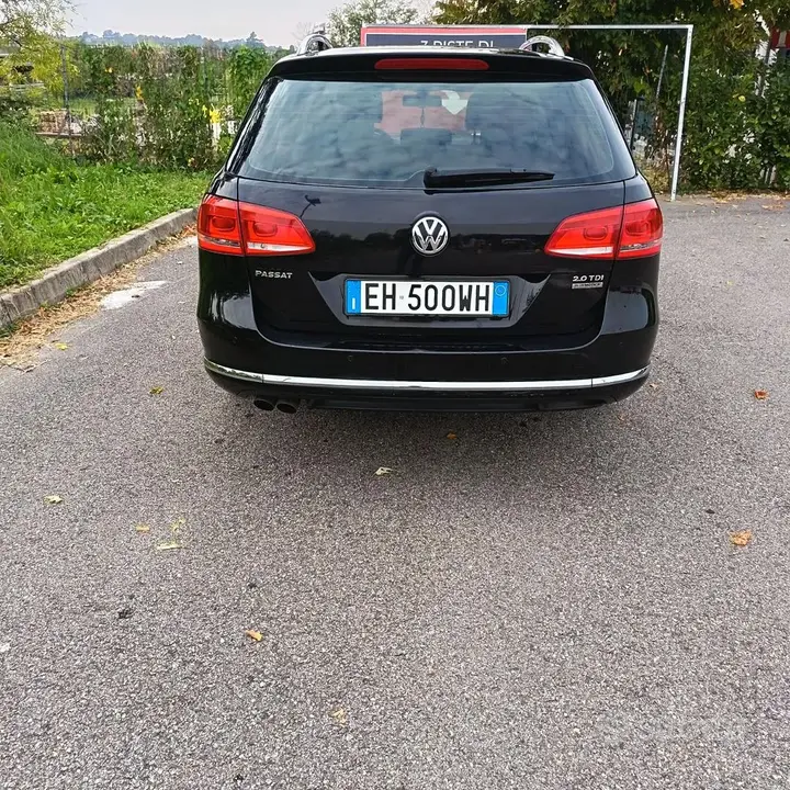 Volkswagen Passat 2011 photo 3