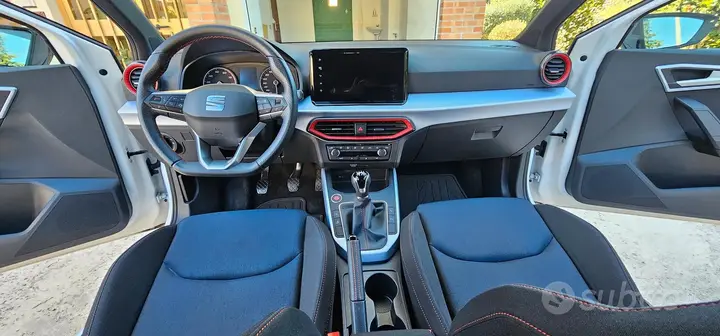 Seat Arona 2021 photo 4