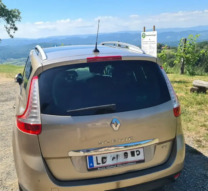 Renault Grand Scenic 2014 photo 3