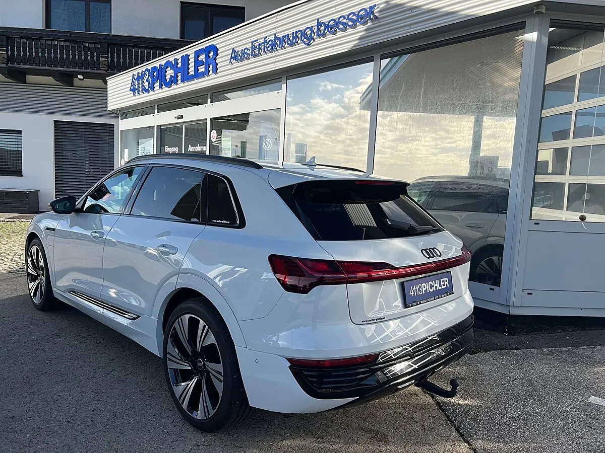 Audi Q8 2024 photo 4