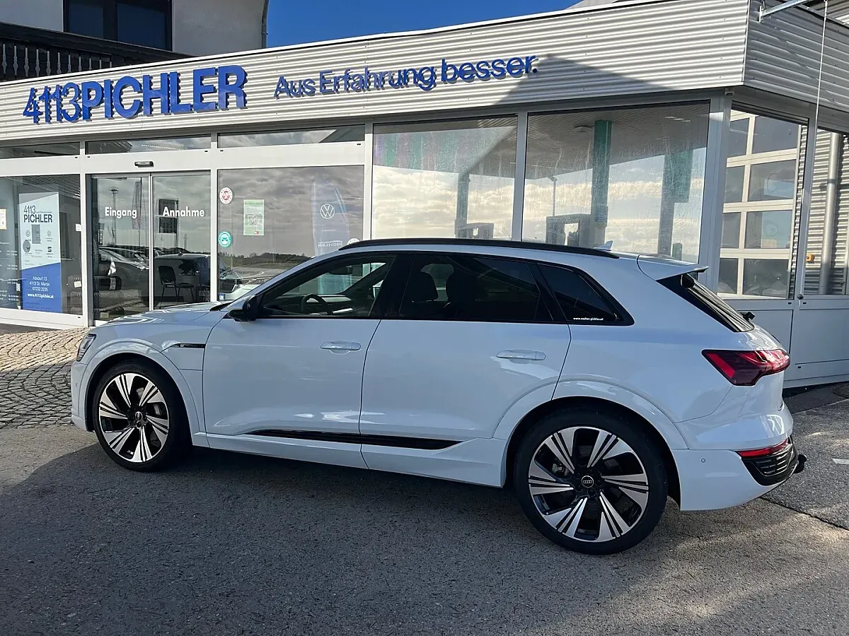 Audi Q8 2024 photo 3