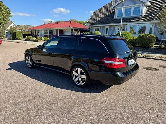 Mercedes-Benz E 200 2010 photo 4