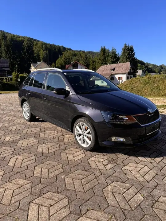 Skoda Fabia 2017 photo 2