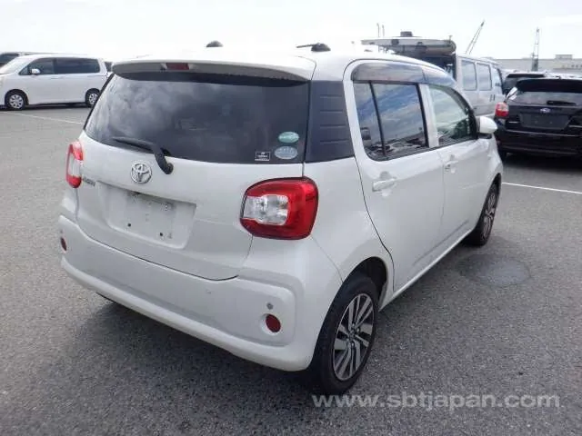 Toyota Passo 2018 photo 4