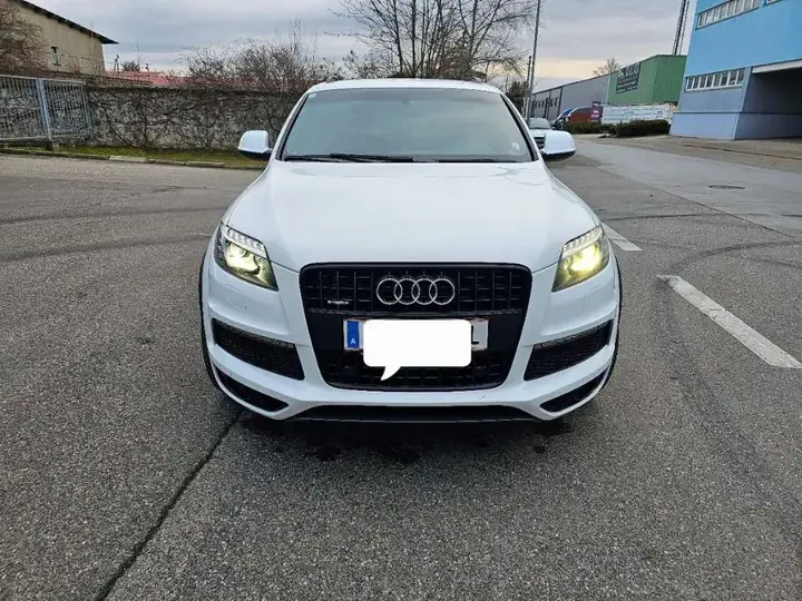 Audi Q7 2011 photo 3