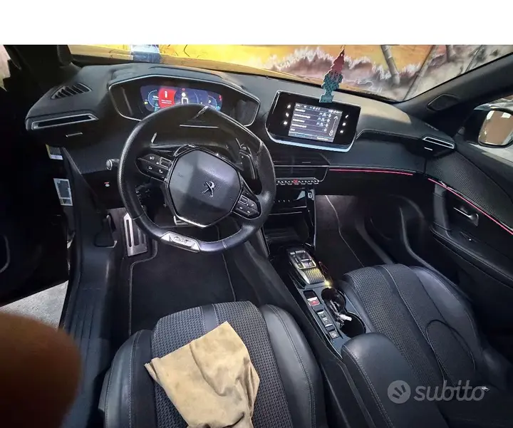 Peugeot 2008 2023 photo 3