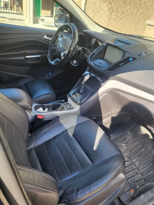 Ford Escape 2014 photo 2
