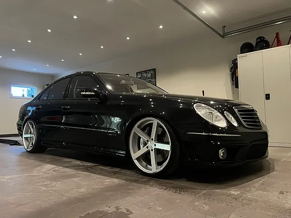 Mercedes-Benz E63 2008 photo 2