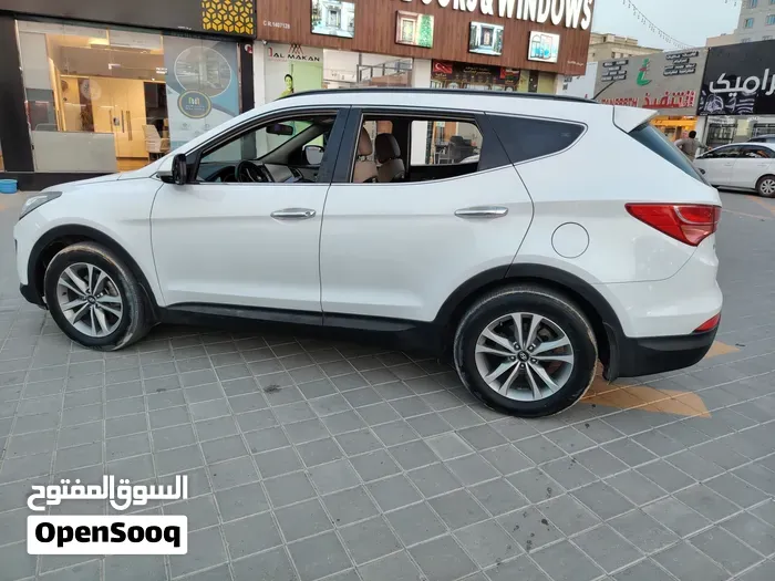 Hyundai Santa Fe 2016 photo 2
