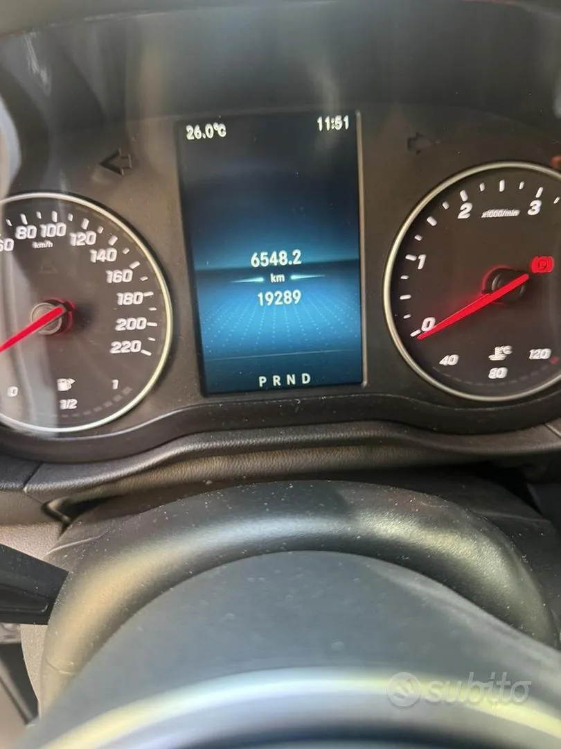 Mercedes-Benz C-Class 2023 photo 4