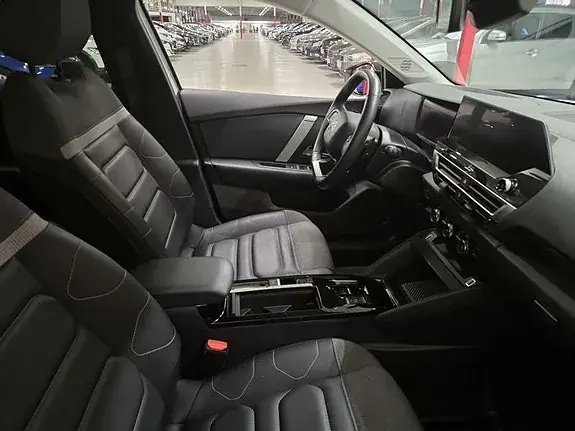 Citroen C4 2023 photo 4