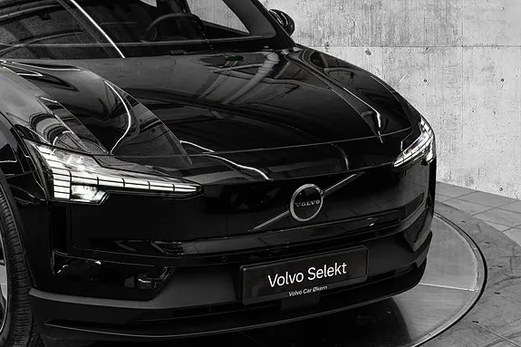 Volvo Ex30 2025 photo 2