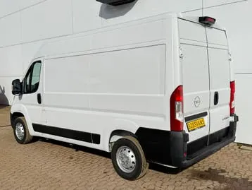 Opel Movano 2022 photo 2