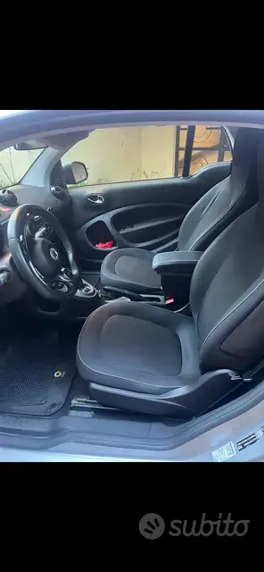 Smart Fortwo 2018 photo 2