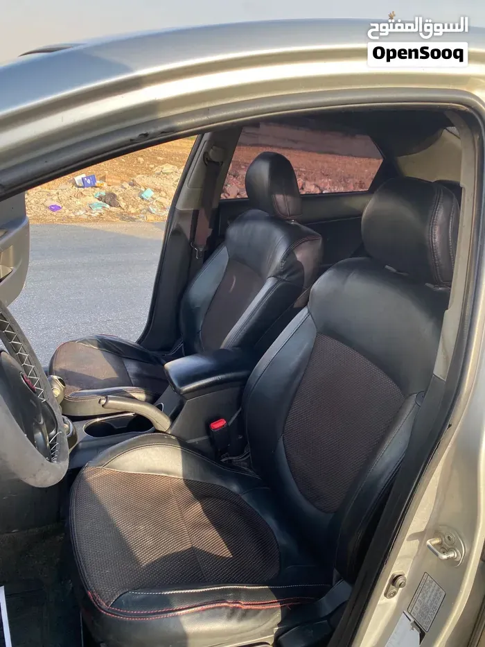 Kia Cerato 2012 photo 4