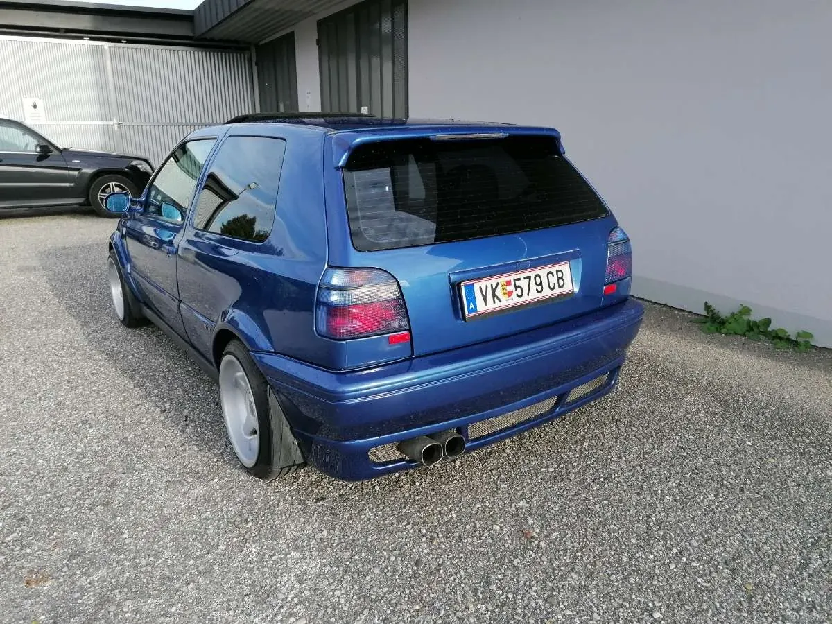 Volkswagen Golf 1994 photo 2