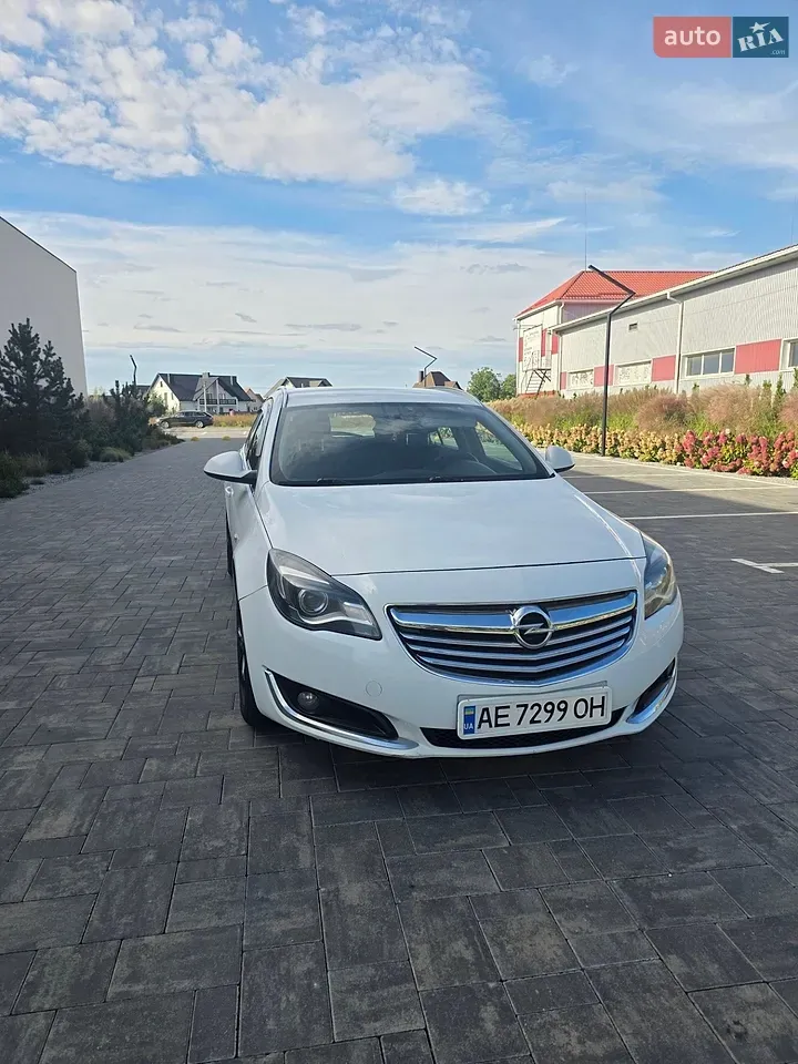 Opel Insignia 2014 photo 2