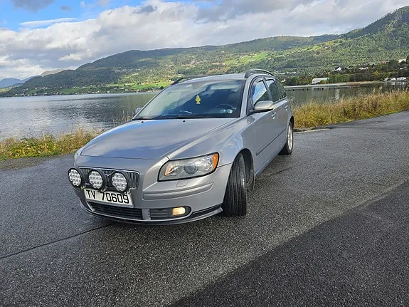 Volvo V50