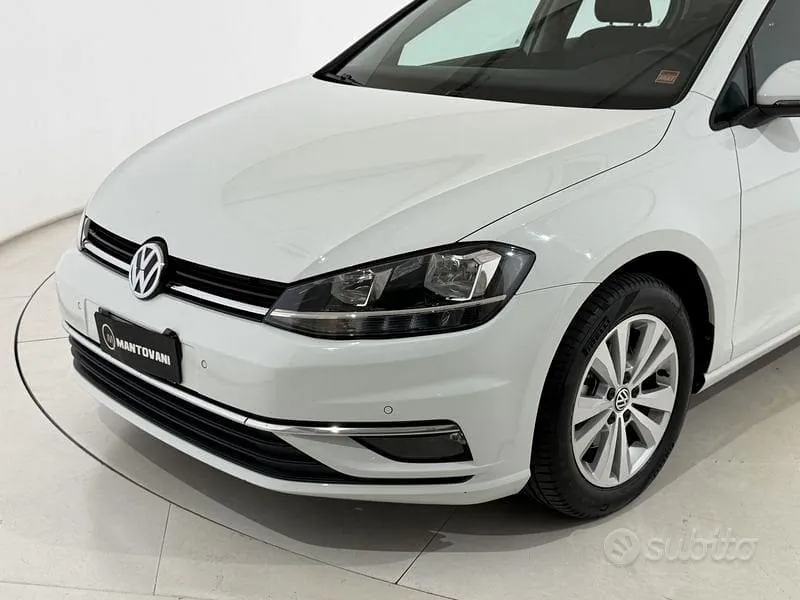 Volkswagen Golf 2017 photo 2