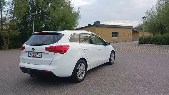 Kia Ceed 2015 photo 4
