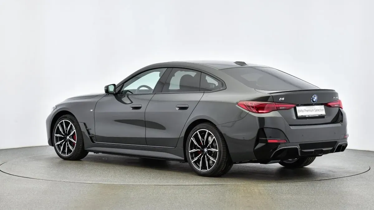 BMW I4 2025 photo 3