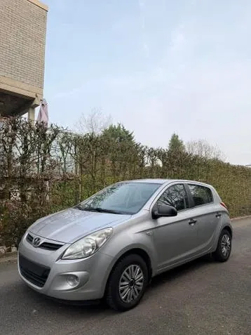 Hyundai I20