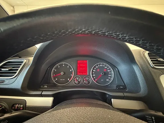Volkswagen Scirocco 2009 photo 4