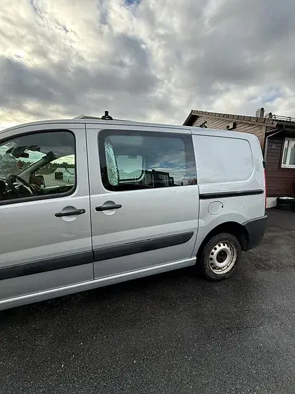 Peugeot Expert 2012 photo 2