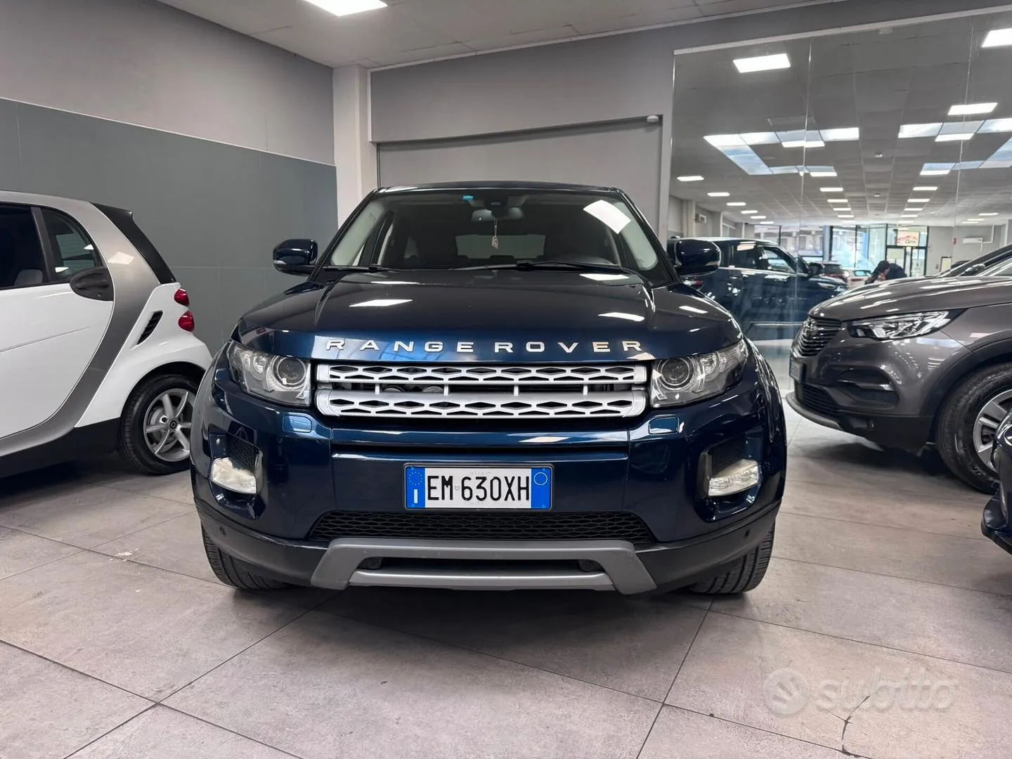 Land Rover Range Rover Evoque 2012 photo 2