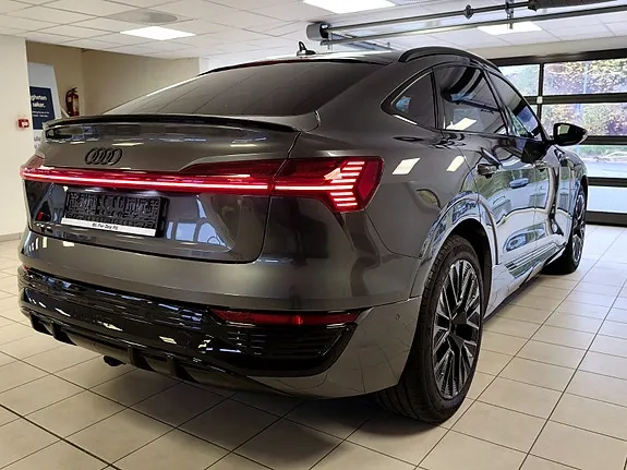 Audi Q8 E-Tron 2024 photo 5