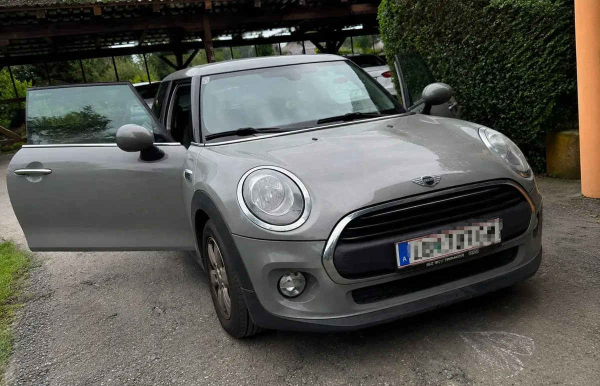 Mini Mini One F55