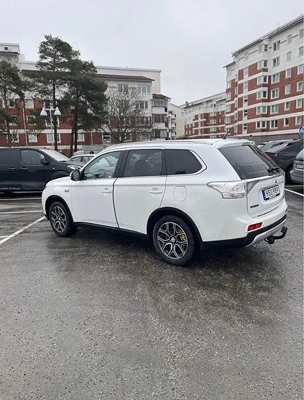 Mitsubishi Outlander 2015 photo 3