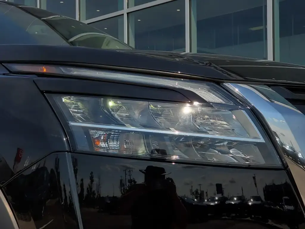Nissan Pathfinder 2024 photo 3