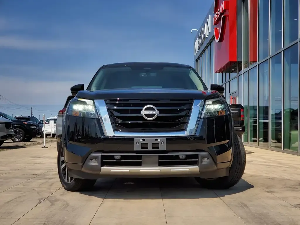 Nissan Pathfinder 2024 photo 2