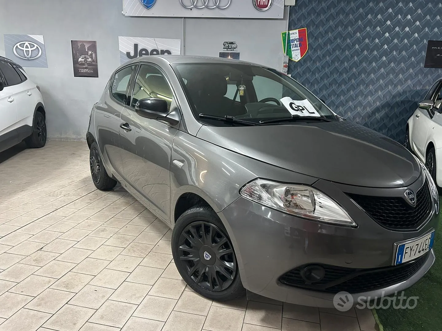 Lancia Ypsilon