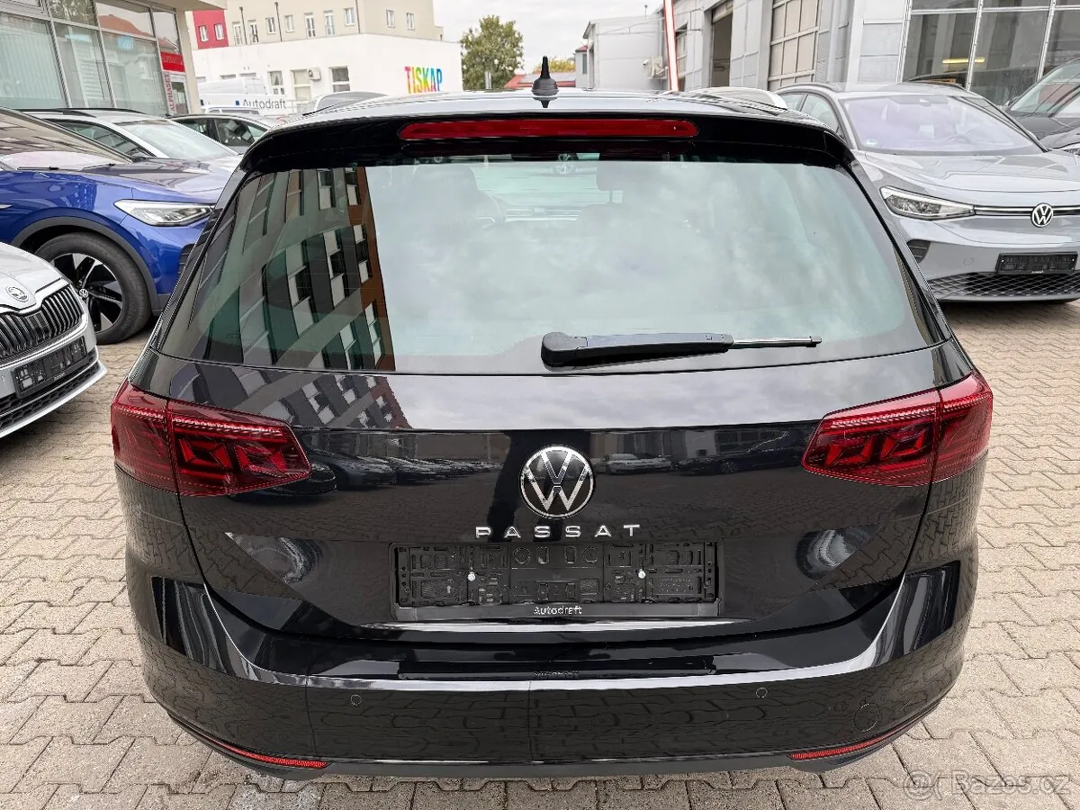 Volkswagen Passat 2021 photo 5