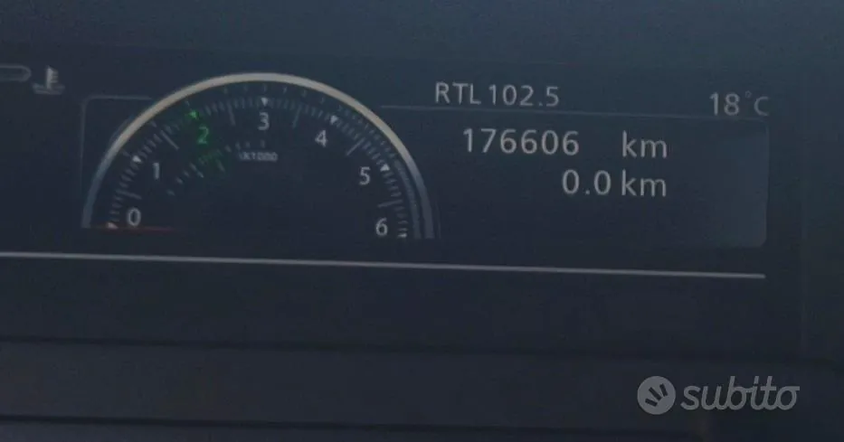 Renault Scenic 2013 photo 2