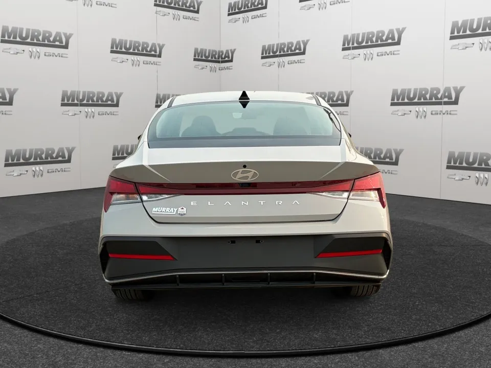 Hyundai Elantra 2025 photo 5