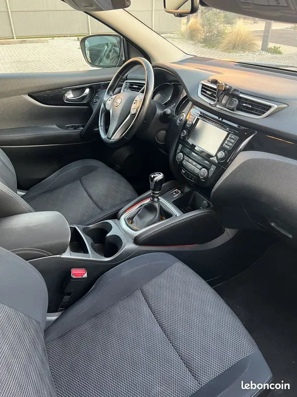 Nissan Qashqai 2015 photo 3