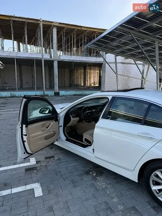 BMW 5 Series 2014 photo 5